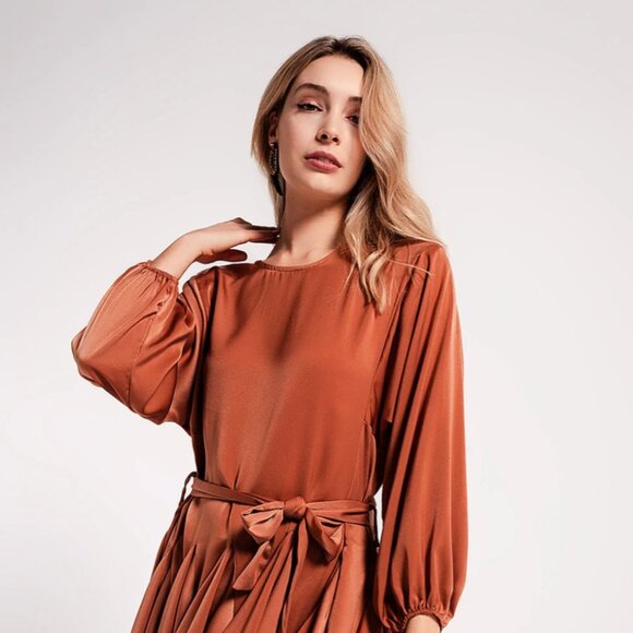 Satin Mini Dress With Belt in Orange - Picture 4 of 5